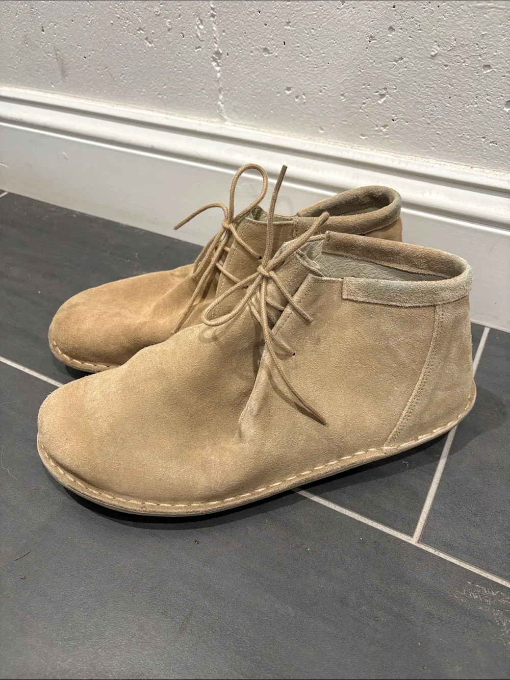Men's Suede Chukka Boots in Tan - Casual Lace-Up